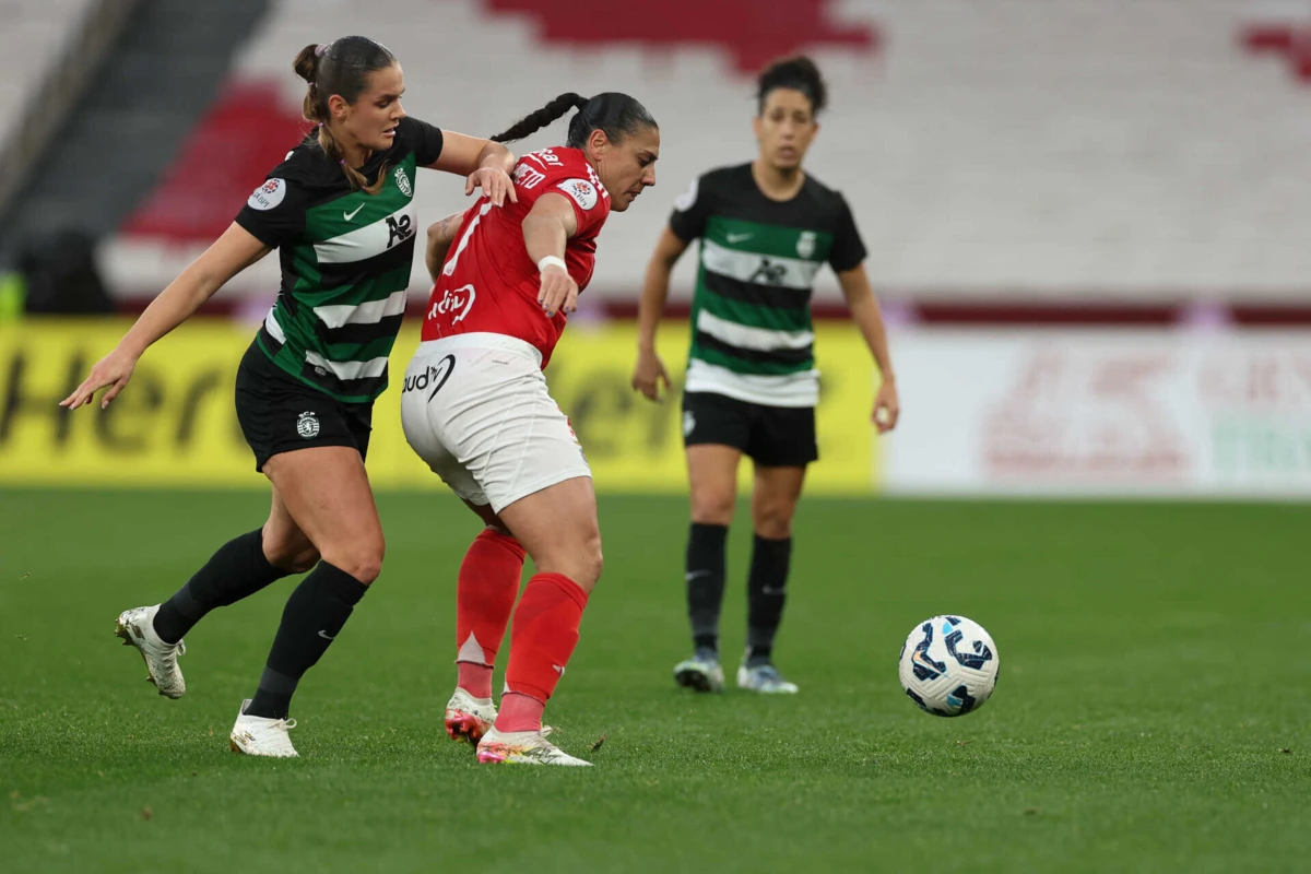 Benfica venceu Sporting por 3-2