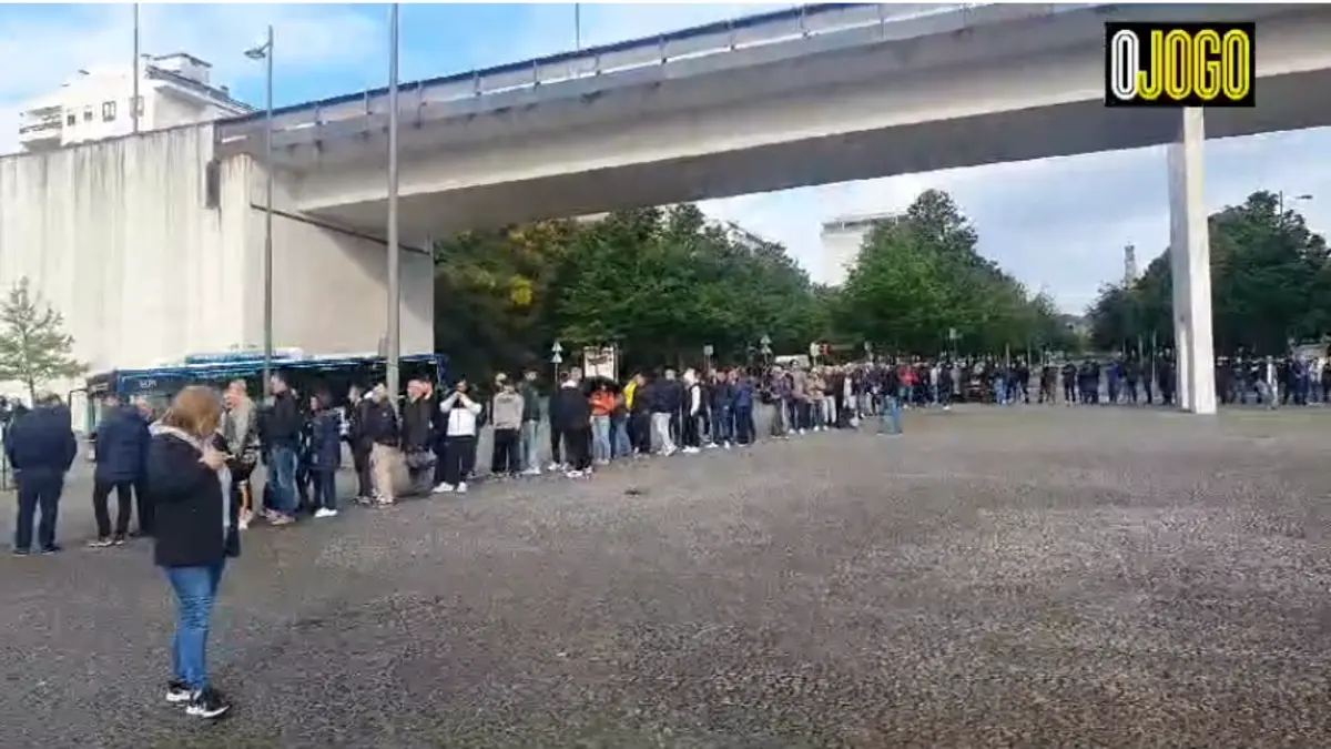 Imagem de contexto do artigo Eleições do FC Porto: mil sócios à espera a 15 minutos da abertura das portas