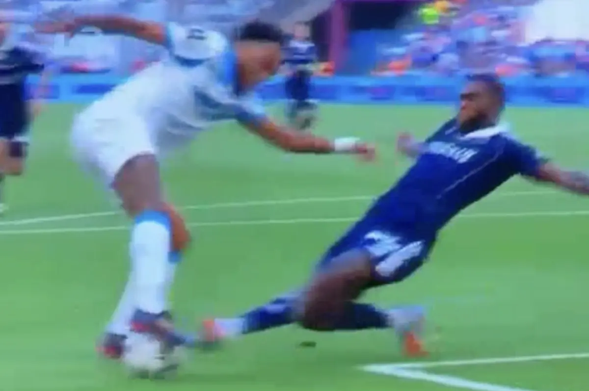 Imagem de contexto do artigo Com culpa nos dois golos do Marselha: a estreia desastrada de Otávio pelo Paris FC