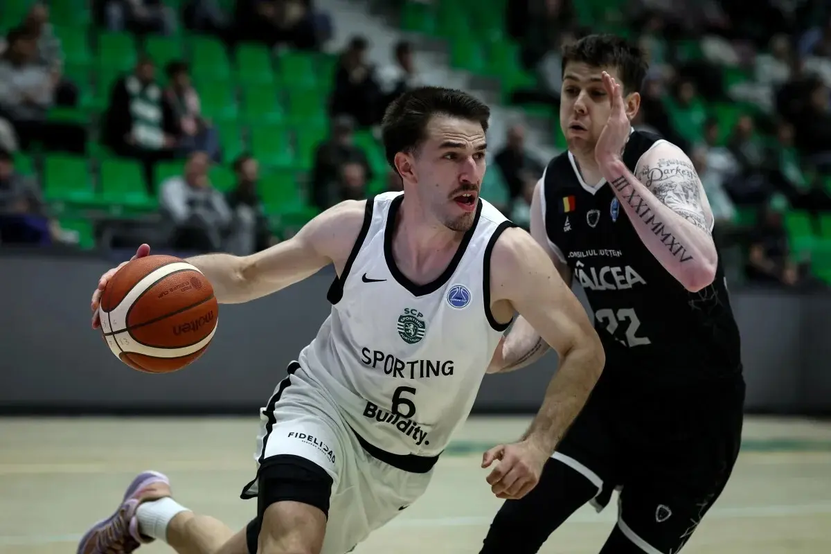 Imagem de contexto do artigo Sporting arrasa Valcea e está na segunda fase da FIBA Europe Cup