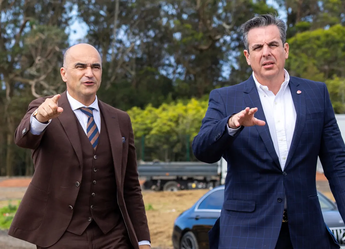 Imagem de contexto do artigo Roberto Martínez, Pedro Proença e Reinaldo Teixeira visitaram instalações do Santa Clara