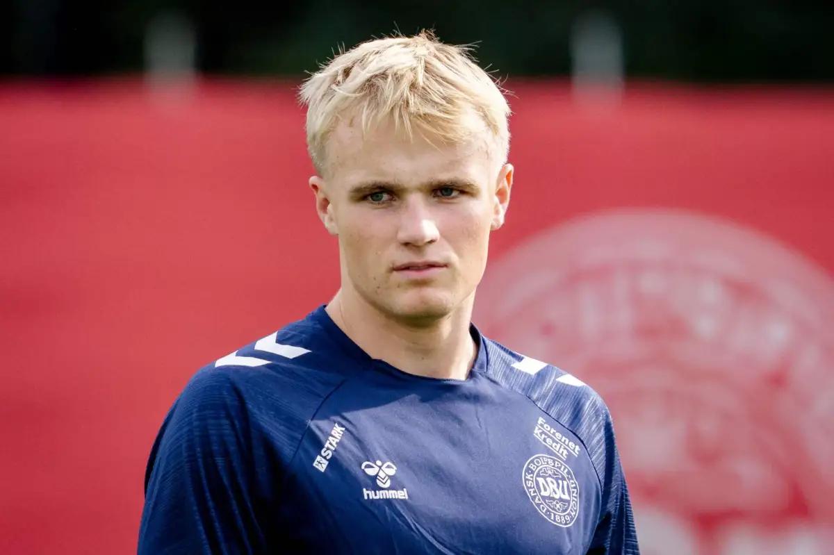 Froholdt convence no FC Porto e na seleção da Dinamarca