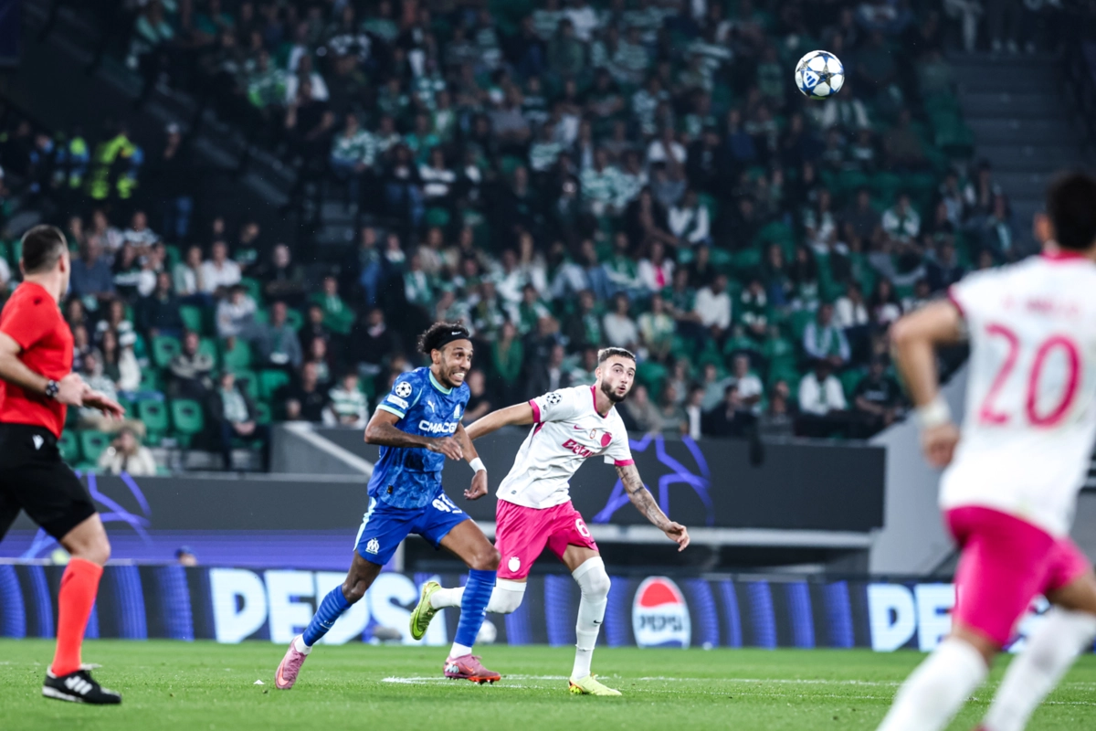 Debast lesionou-se frente ao Marselha