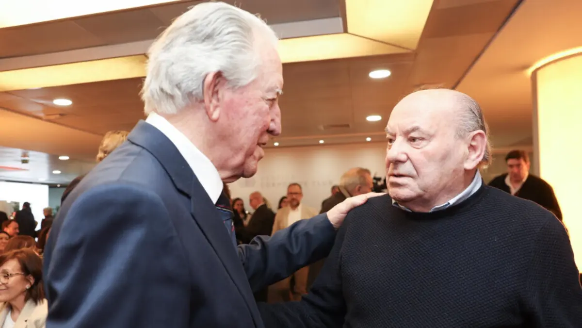 António Simões à direita (Créditos: Benfica)