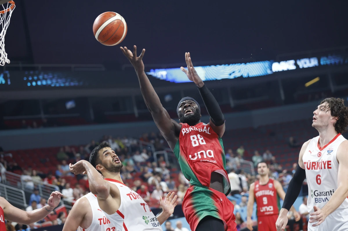 Neemias Queta, jogador da seleção nacional de basquetebol