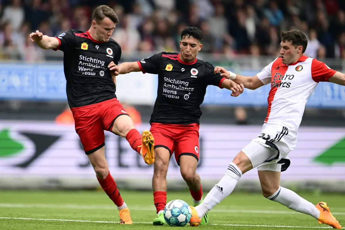 Driouech, ao centro (Créditos: EPA/Olaf Kraak)