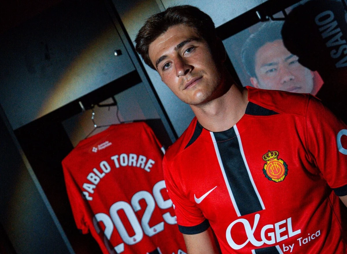 Imagem de contexto do artigo Oficial: Pablo Torre deixa o Barcelona, mas continua em LaLiga