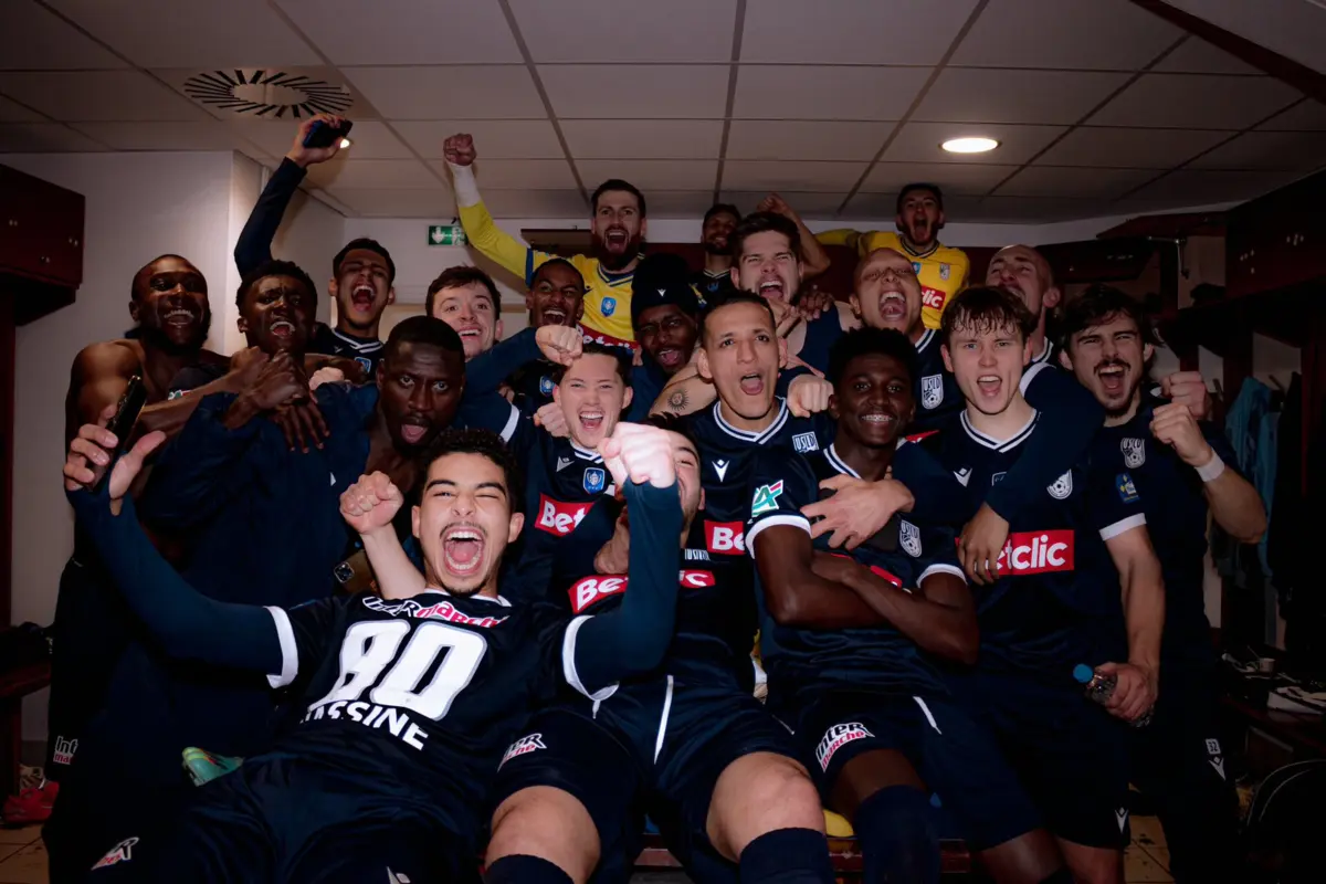 Imagem de contexto do artigo Luís Castro herói na proeza do Dunkerque: "Disse aos jogadores que mesmo a perder 2-0..."