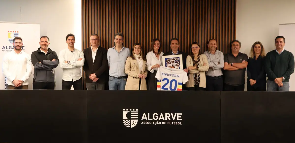 Imagem de contexto do artigo Reinaldo Teixeira já se despediu da AF Algarve e foi substituído por Albertino Galvão