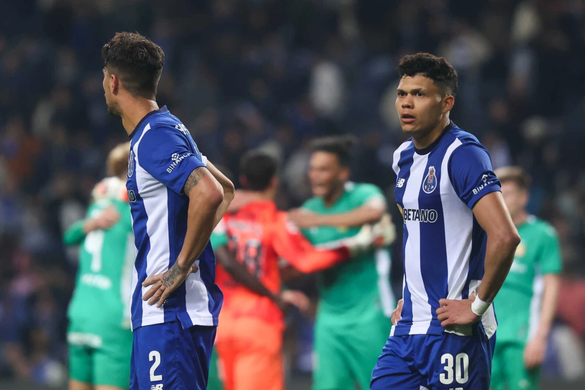 Fábio Cardoso e Evanilson deixaram o FC Porto (Créditos: Ivan del Val/Global Imagens)