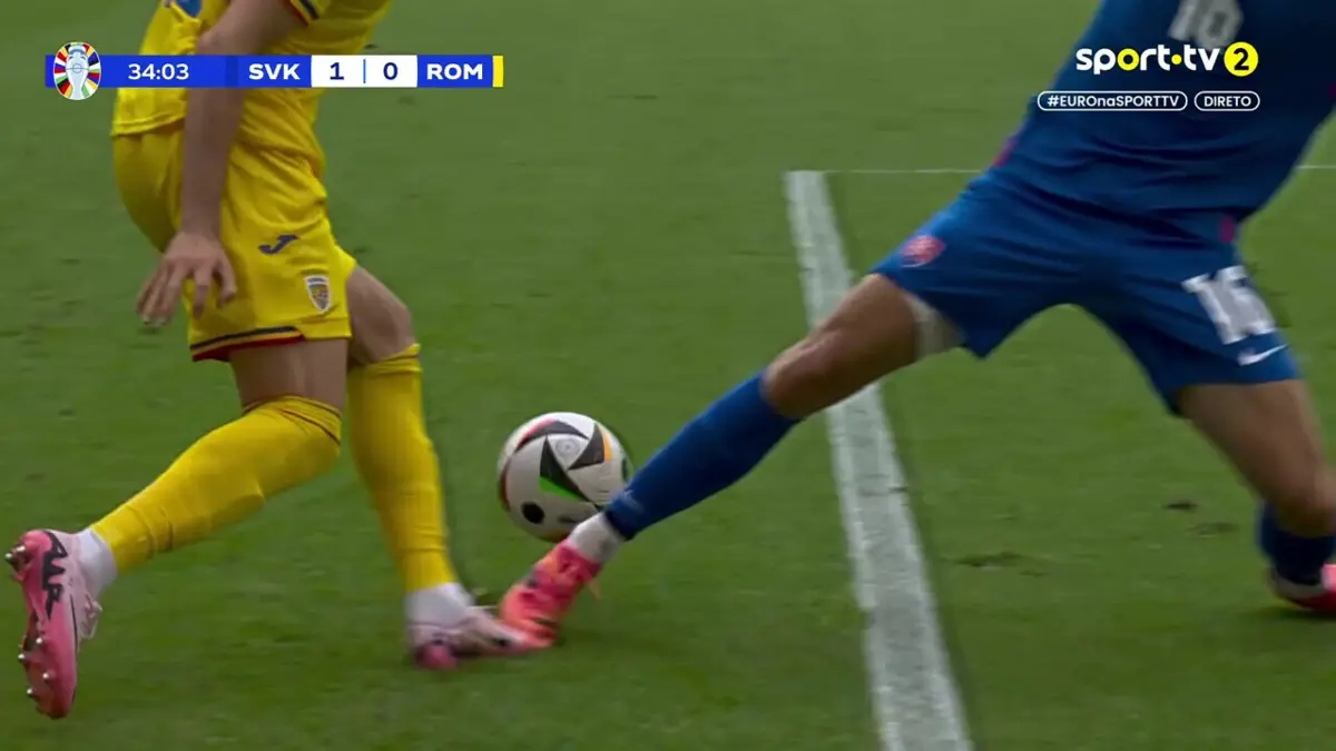 Imagem de contexto do artigo Eslováquia-Roménia: penálti polémico dá o empate. Veja o golo