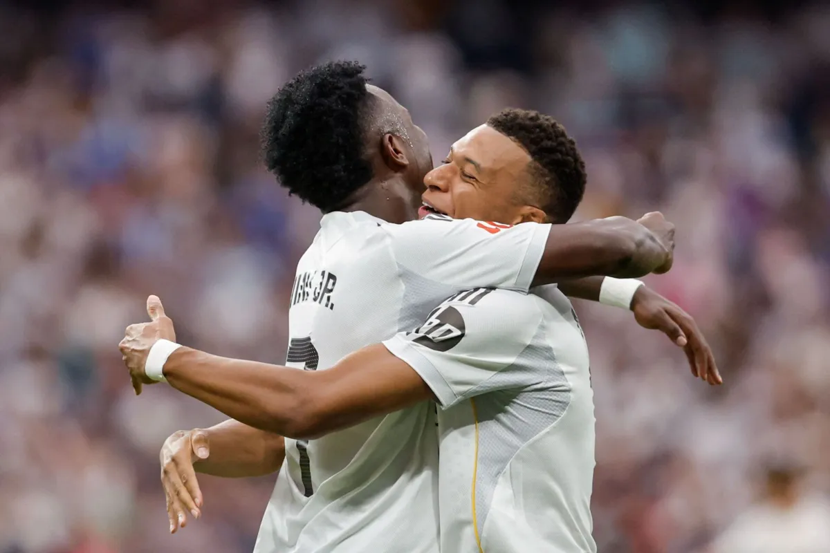 Vinícius Jr. e Kylian Mbappé