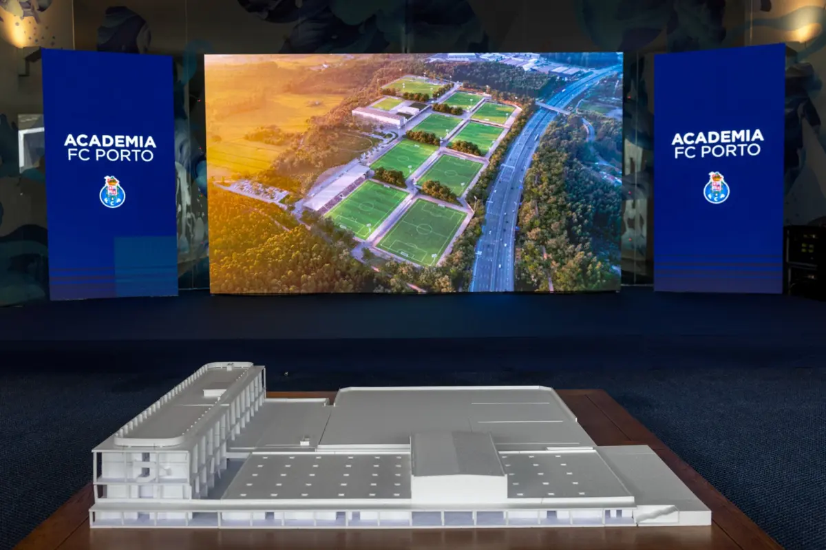 Imagem de contexto do artigo Hasta pública dos terrenos da academia do FC Porto envolta em suspeita