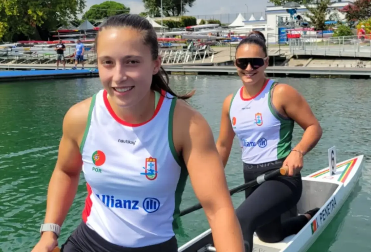 Beatriz Fernandes e Inês Penetra (Créditos: Federação Portuguesa de Canoagem)