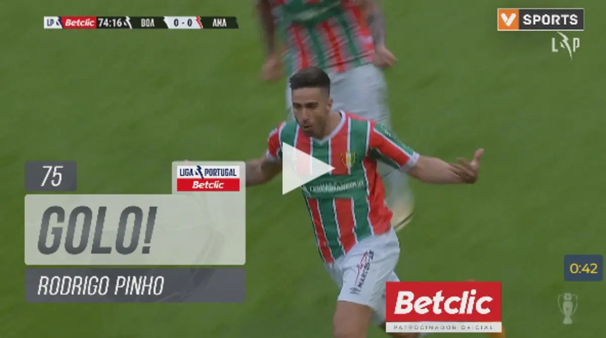 Imagem de contexto do artigo Boavista-Estrela da Amadora: no primeiro toque na bola, Rodrigo Pinho marca golaço