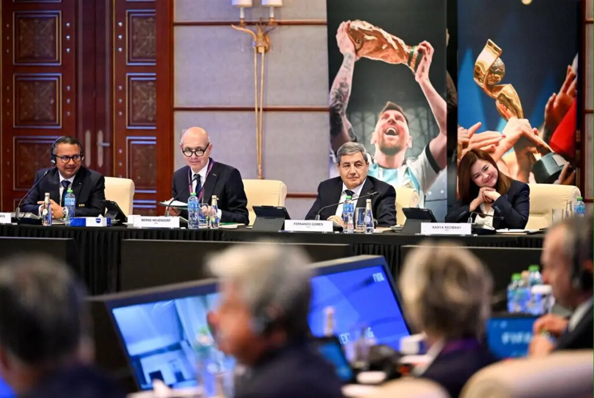 Fernando Gomes no Conselho Mundial da FIFA (créditos: DR)