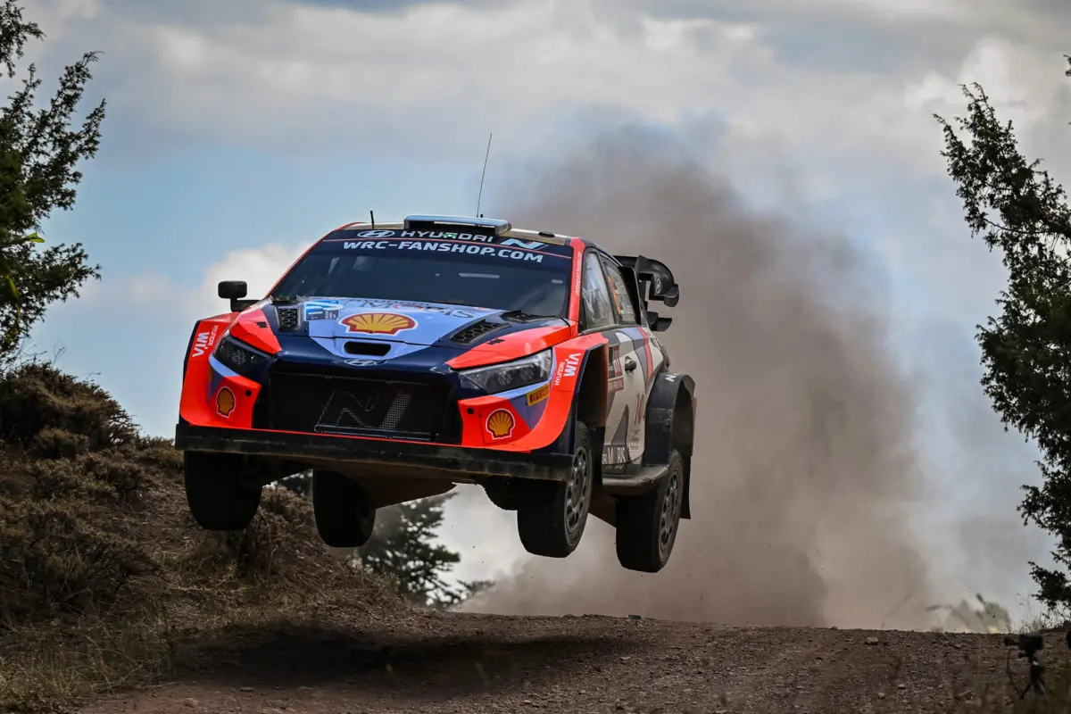 Imagem de contexto do artigo Ott Tanak é o líder do Rali da Acrópole após o primeiro dia