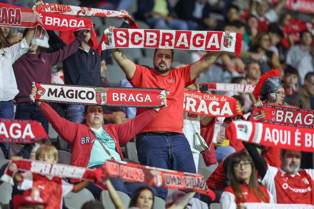 Greve geral afeta chegada de adeptos do Braga a Nice de avião