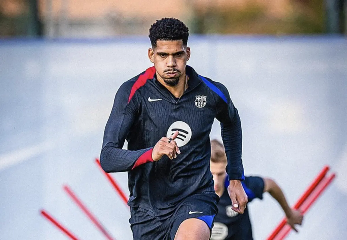 Imagem de contexto do artigo Ronald Araújo volta a ser opção no Barcelona, adversário do Benfica na Champions