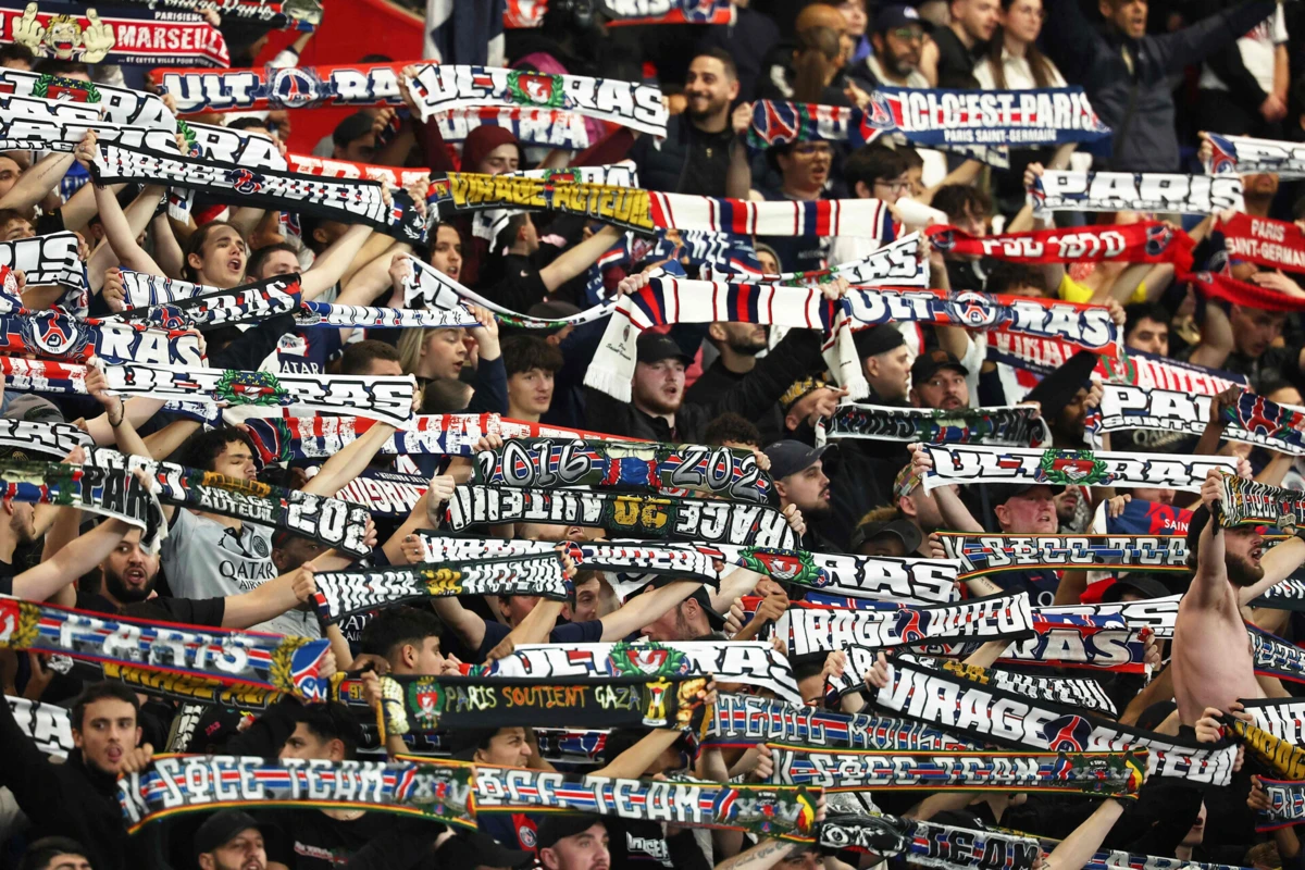 Claque do PSG, Colletif Ultras Paris (FRANCK FIFE AFP)