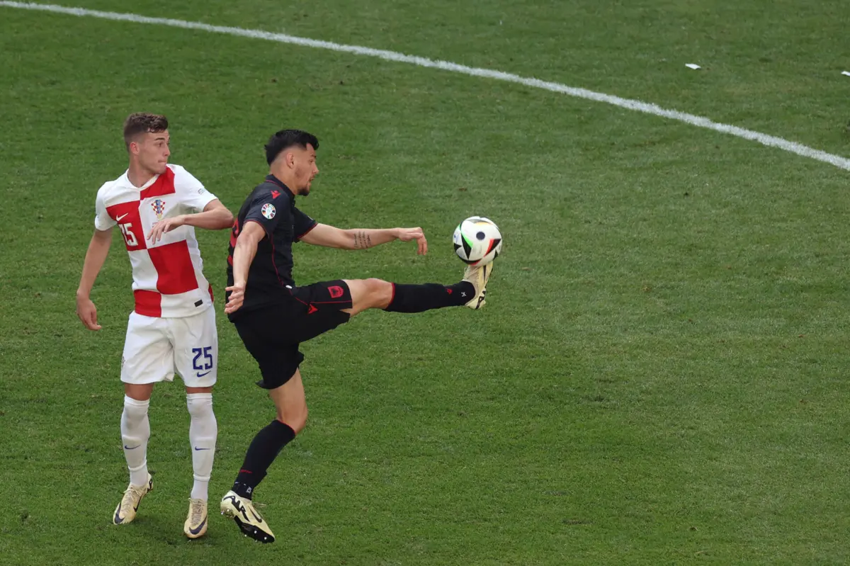 Susic e Daku no Croácia-Albânia (Ronny HARTMANN AFP)