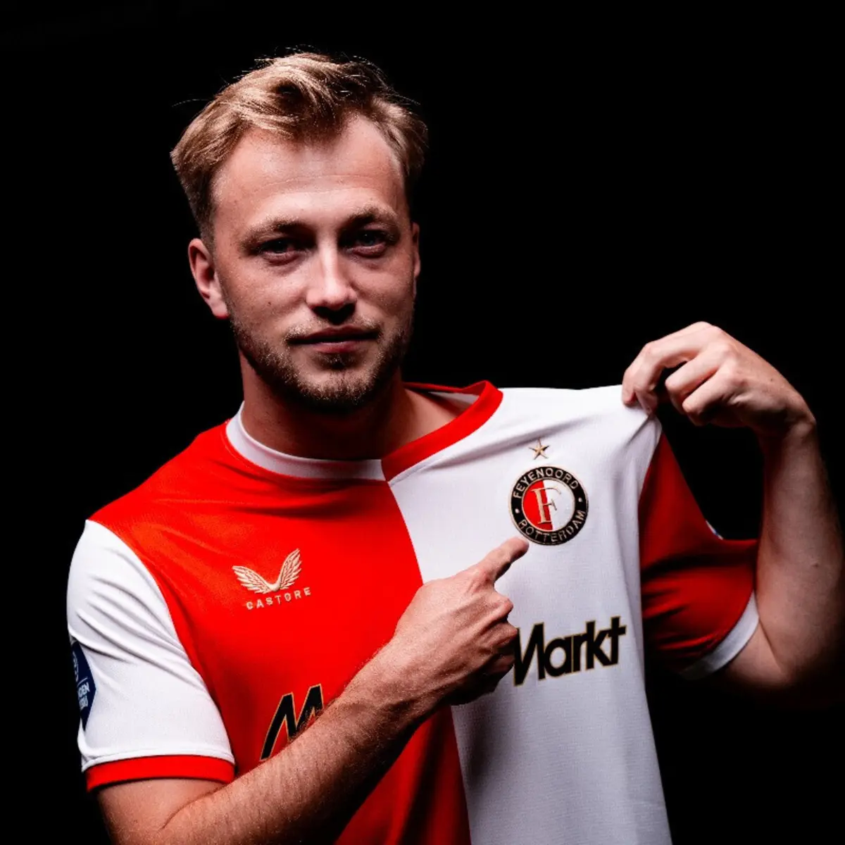 Imagem de contexto do artigo Tengstedt falou com Aursnes antes de ir para o Feyenoord