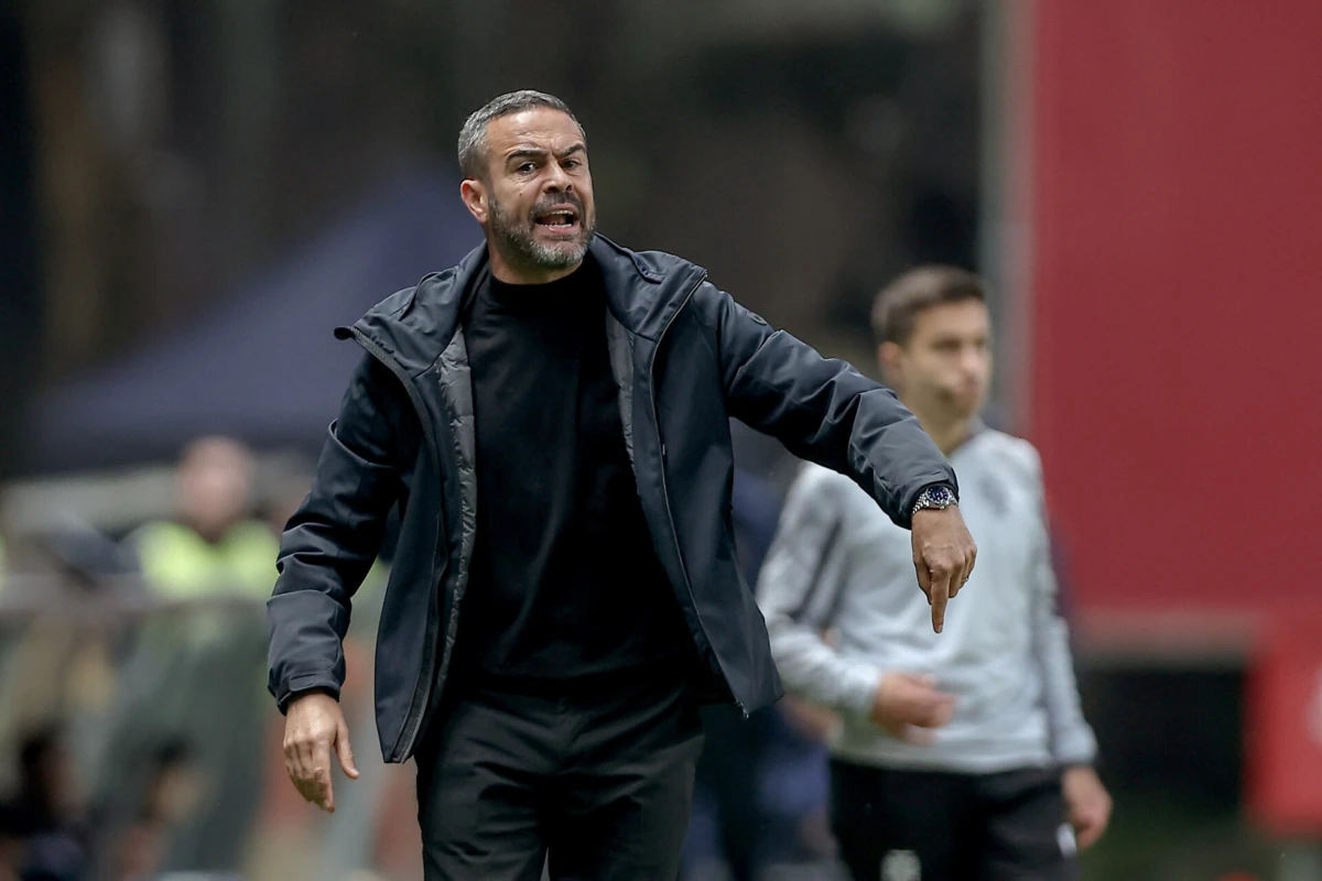 Imagem de contexto do artigo "Artur Jorge no Botafogo é grande oportunidade para clube e treinador"