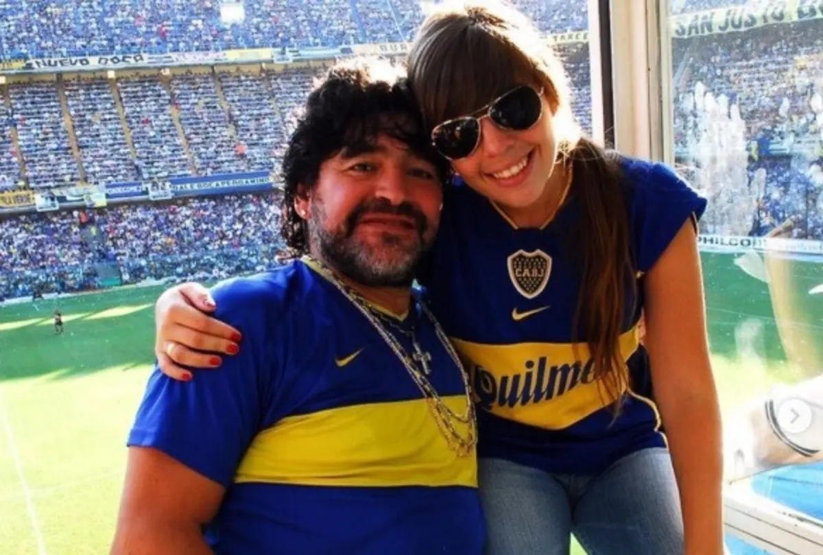 Dalma com o pai Diego Maradona (créditos: Instagram)