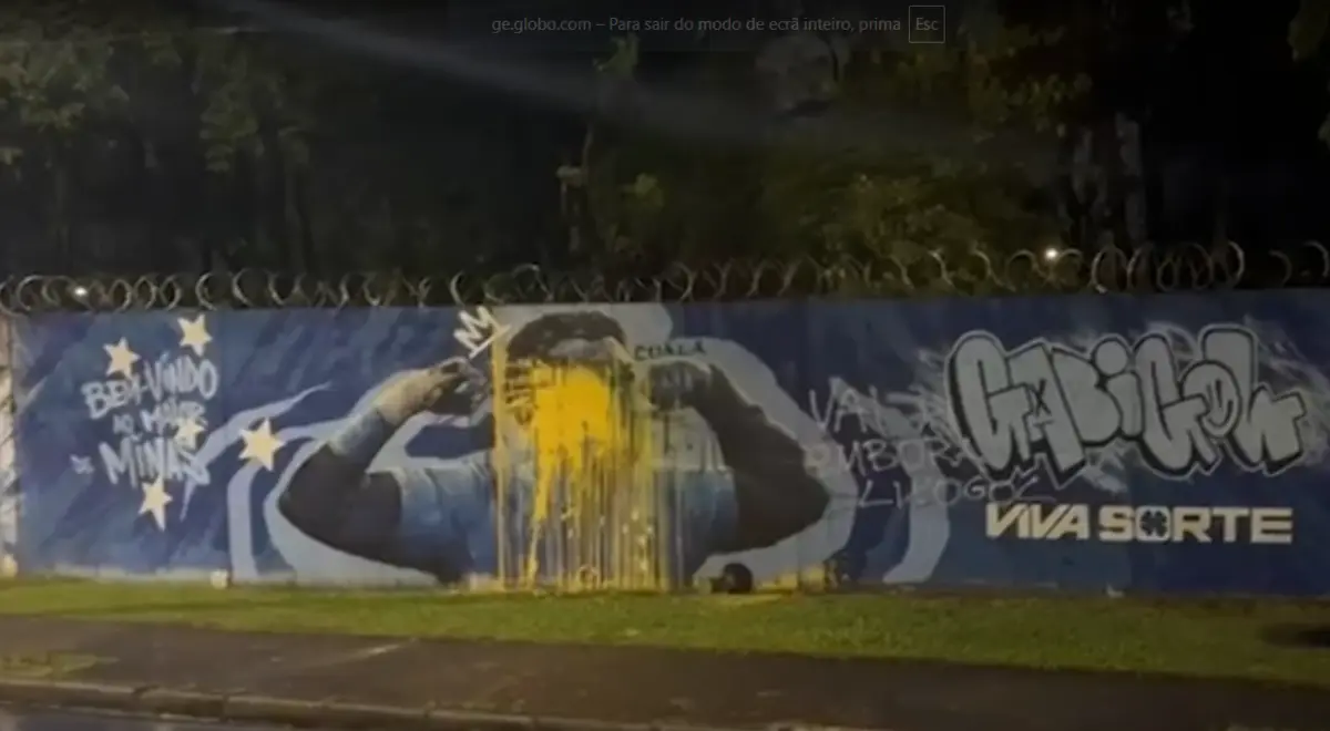 Imagem de contexto do artigo Ex-Benfica falha penálti e adeptos não perdoam: "Vai embora lixogol"