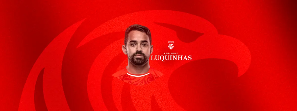 Luquinhas assinou pelo Santa Clara até 2027