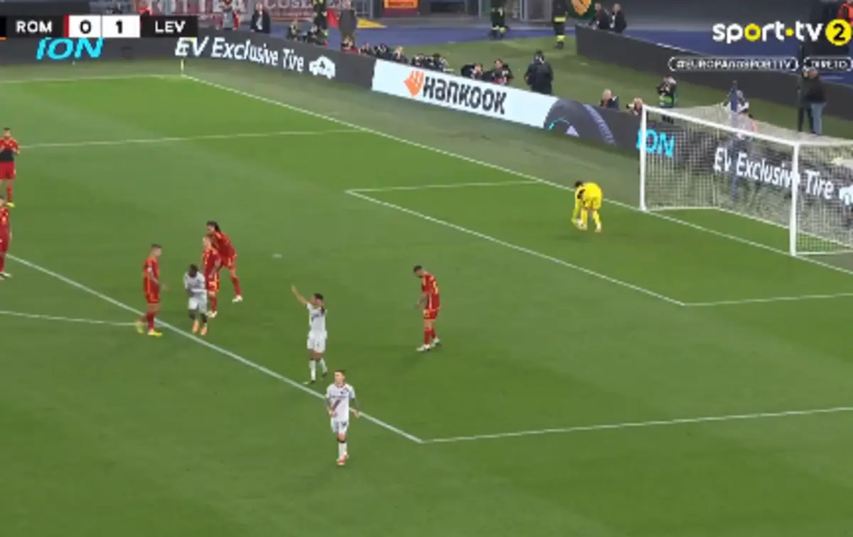 Imagem de contexto do artigo Golaço de Andrich no Roma-Leverkusen deixa Svilar pregado ao relvado. Veja aqui