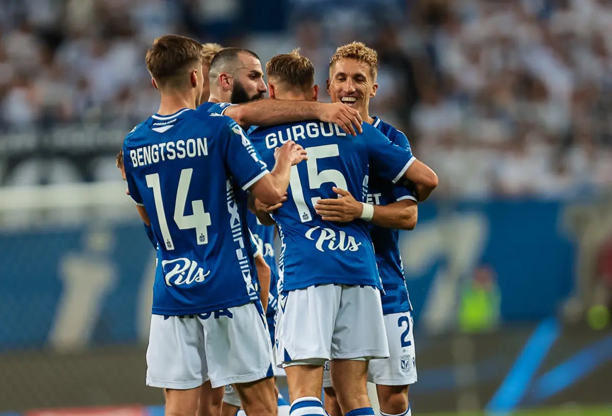 Imagem de contexto do artigo Joel Pereira marca e assiste no amasso do Lech