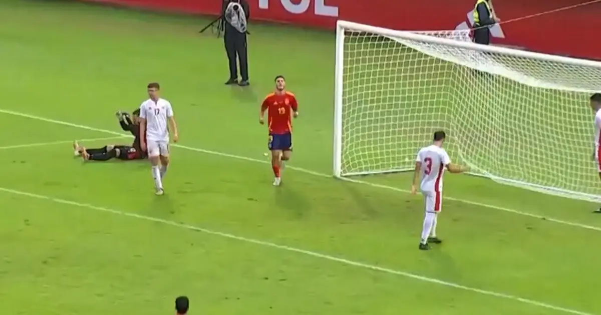 Imagem de contexto do artigo Roberto Fernández, do Braga, também marca pelos sub-21 de Espanha: veja o vídeo