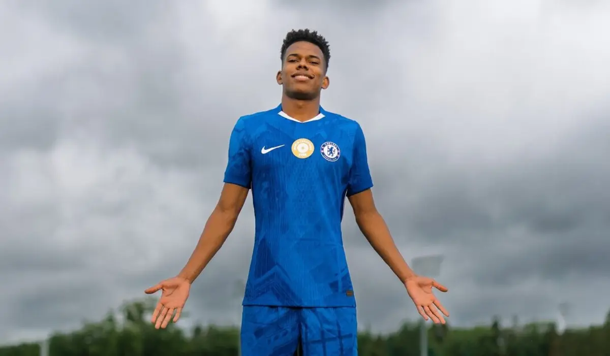 Imagem de contexto do artigo Estêvão apresenta-se no Chelsea após 14 meses