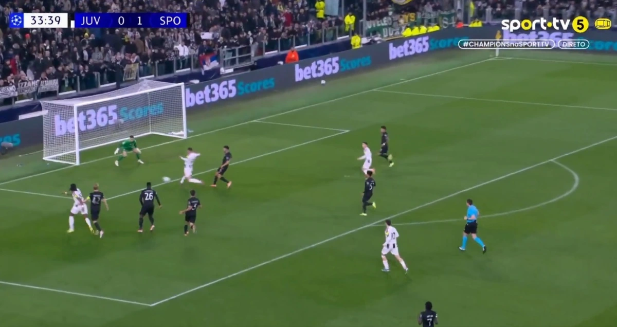 Imagem de contexto do artigo Vlahovic responde ao golo do Sporting e faz empate para a Juventus