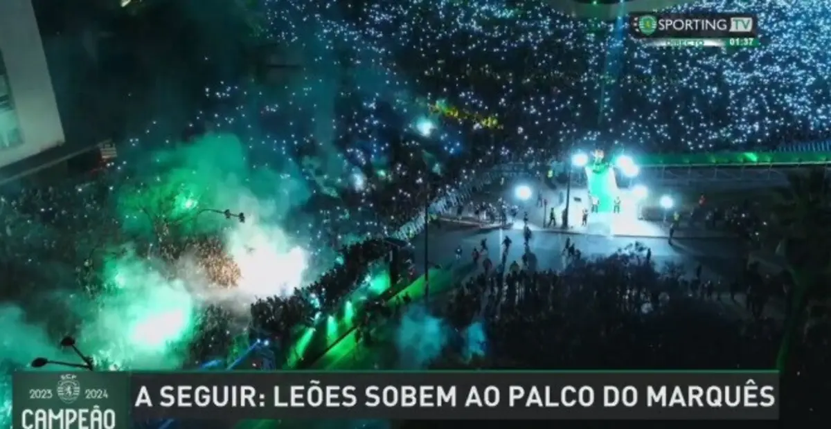 Autocarro do Sporting chega ao Marquês (créditos: Sporting TV)