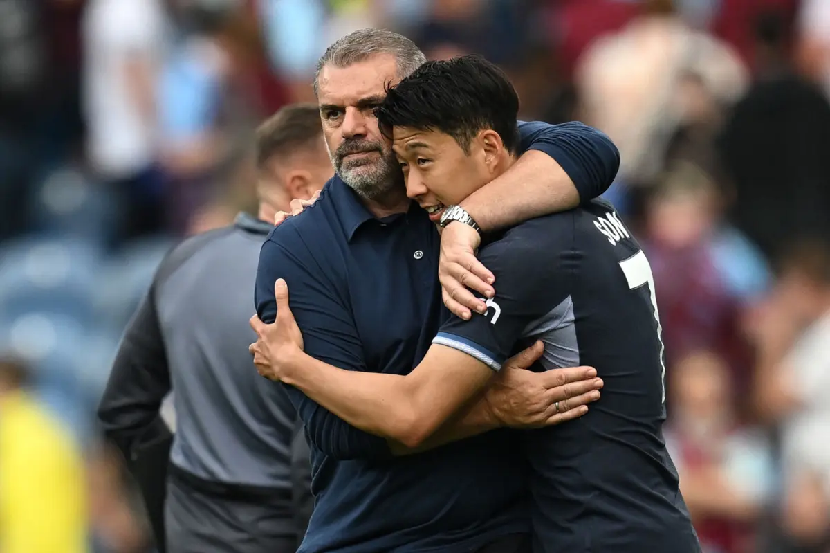 Ange Postecoglou e Son Heung-min