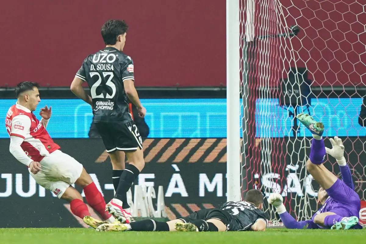 Zalazar marcou dois golos na vitória do Braga sobre o V. Guimarães