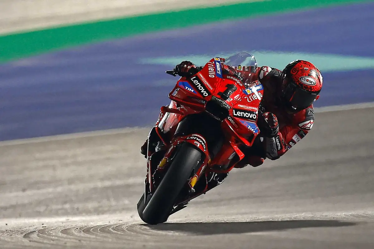 Francesco Bagnaia (créditos: KARIM JAAFAR / AFP)