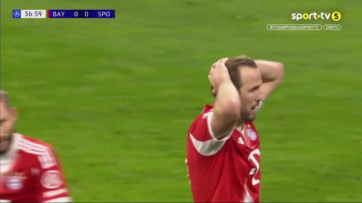 Imagem de contexto do artigo Bayern-Sporting: Rui Silva e o poste seguram o nulo ao intervalo. Veja os lances