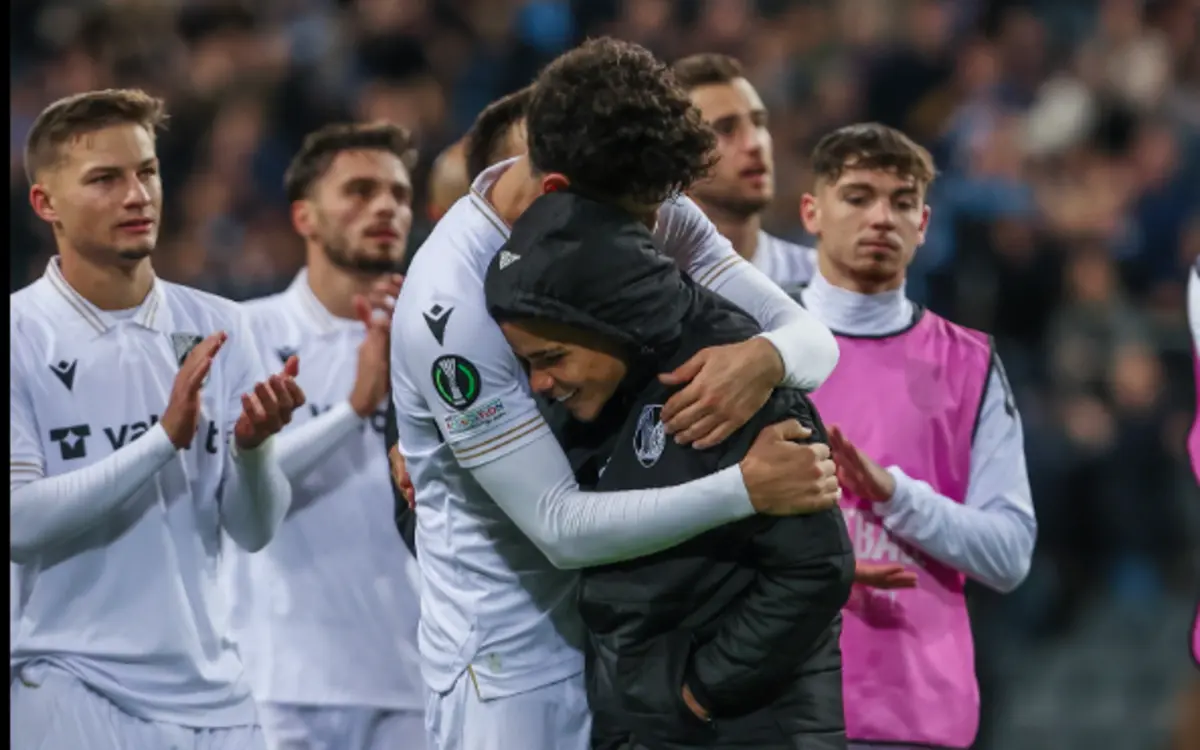 A festa dos jogadores do Vitória (Reprodução: Vitória Sport Club)