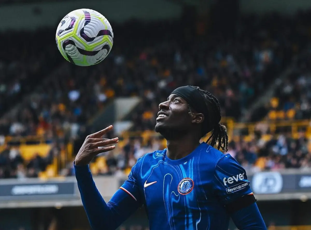 Madueke (créditos: Chelsea)