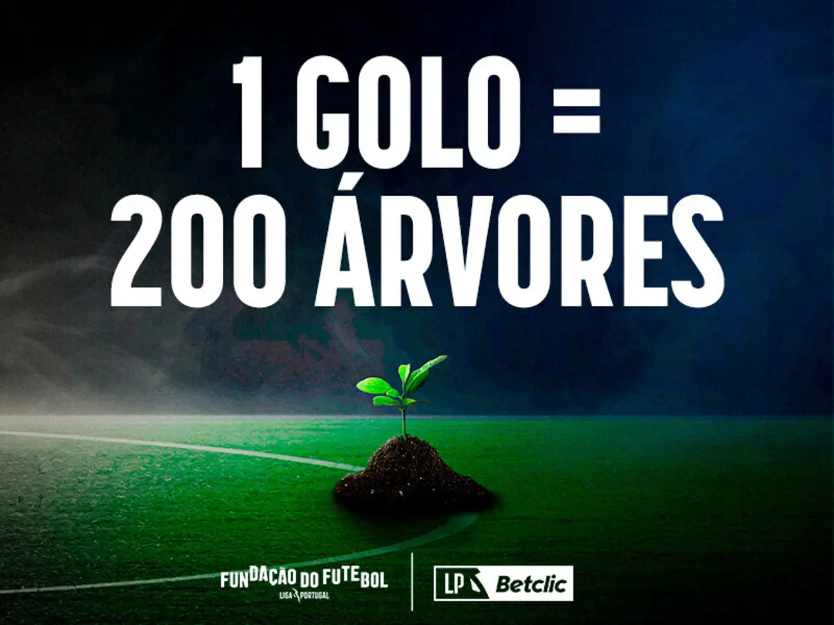 Imagem de contexto do artigo Um capacete de bombeiro no relvado e 200 árvores por cada golo na I Liga