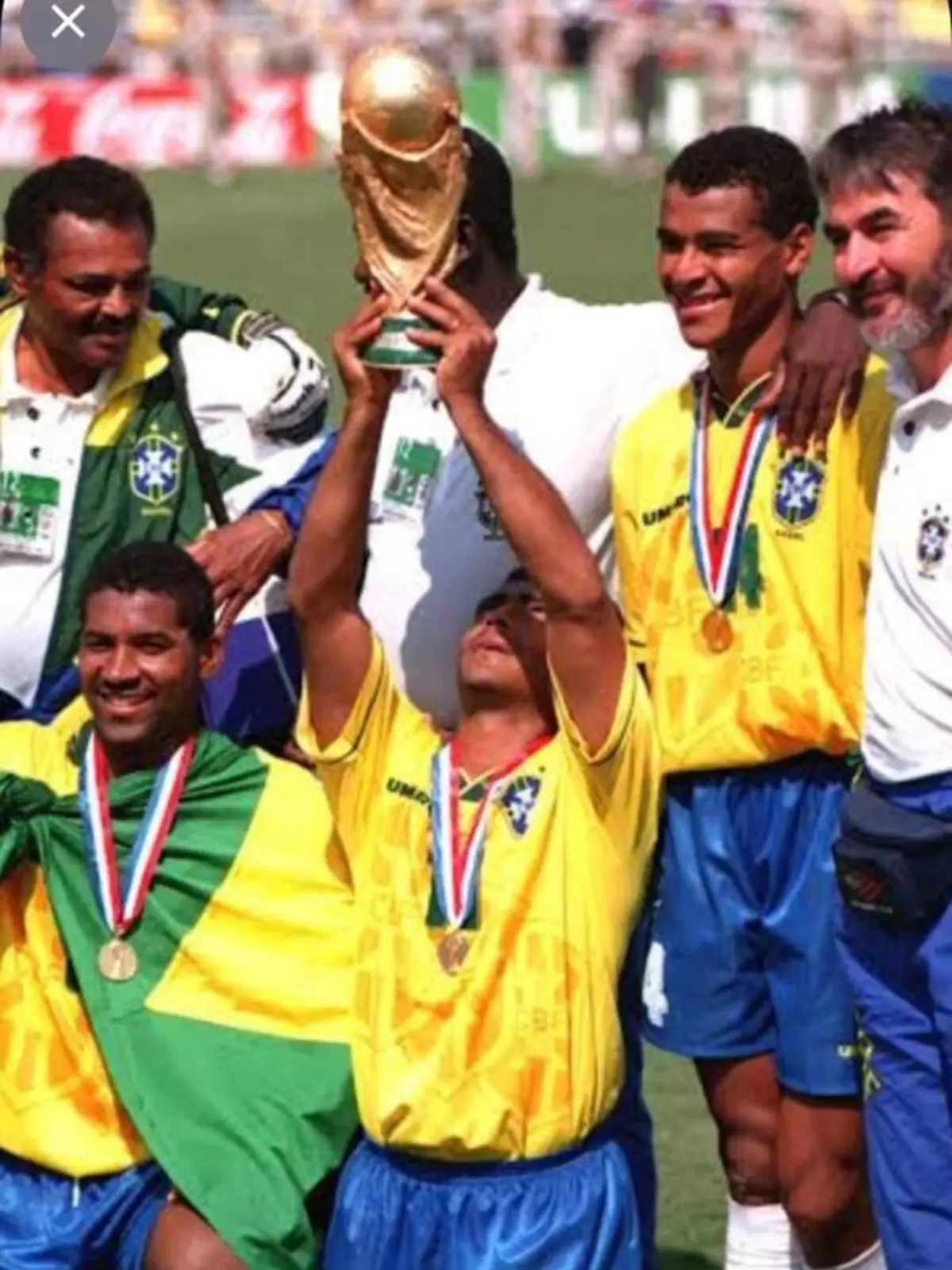 Viola, com Romário e Cafu