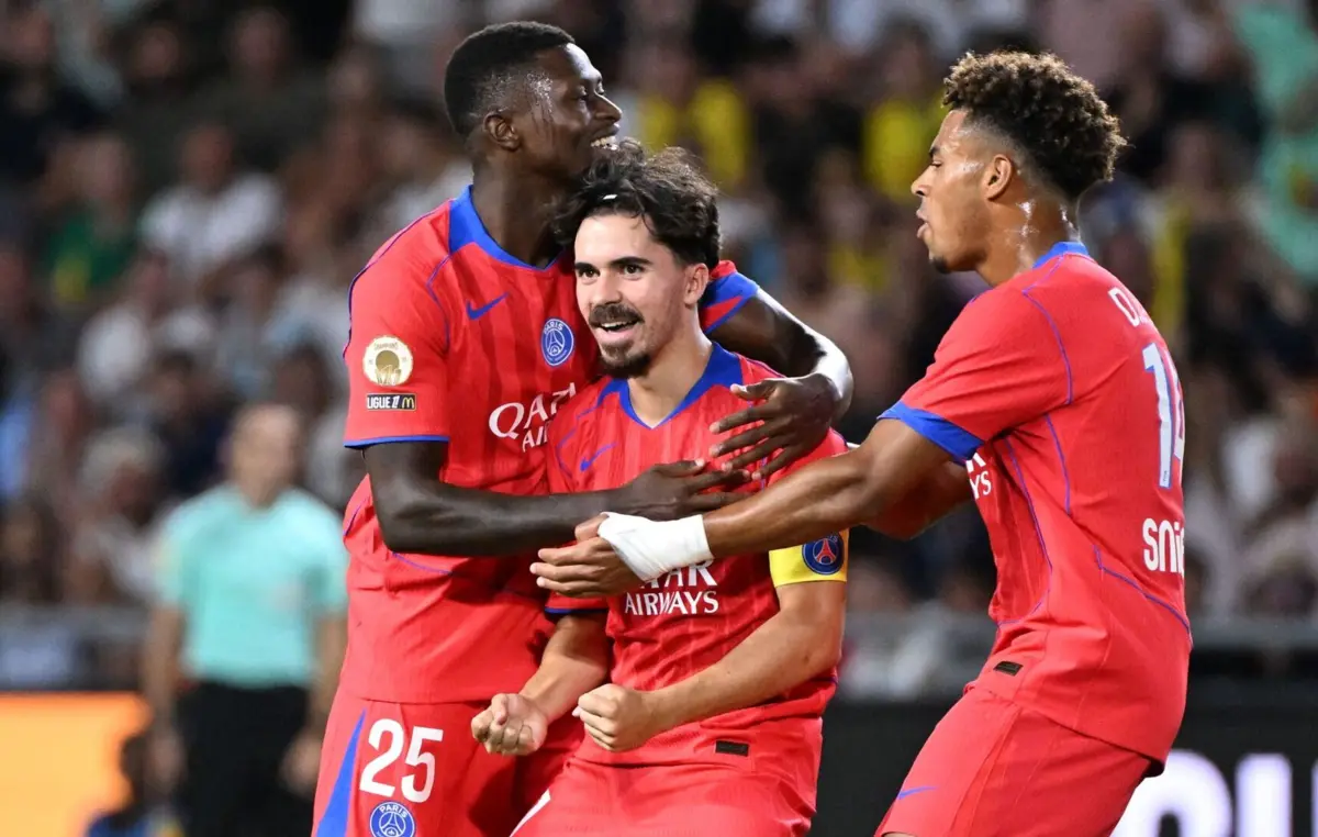 Nuno Mendes, Vitinha e Désiré Doué