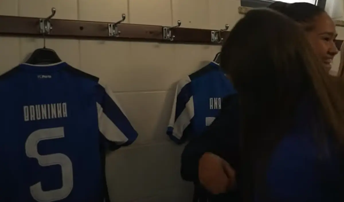 Imagem de contexto do artigo Os bastidores da estreia do FC Porto no futebol feminino. Assista ao vídeo