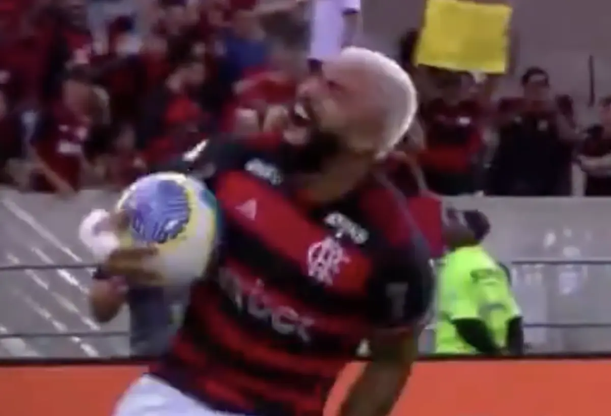 Imagem de contexto do artigo Gabigol festejou (e muito) golo que daria empate ao Flamengo, mas não valeu. Ora veja