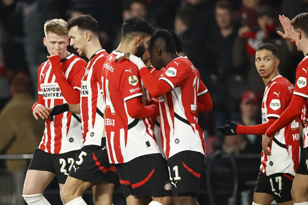 Final do jogo entre PSV e Feryenoord