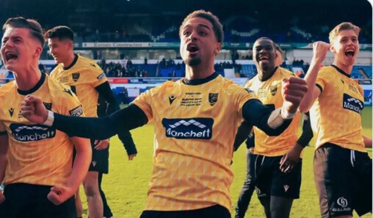 Maidstone (créditos: FA Cup)