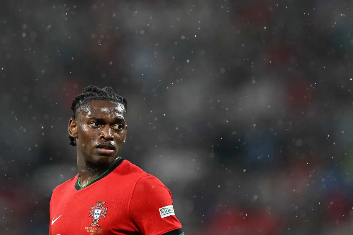 Imagem de contexto do artigo Rafael Leão: "Cresci a ver Ronaldinho e Robinho, que não tinham esse faro de golo"